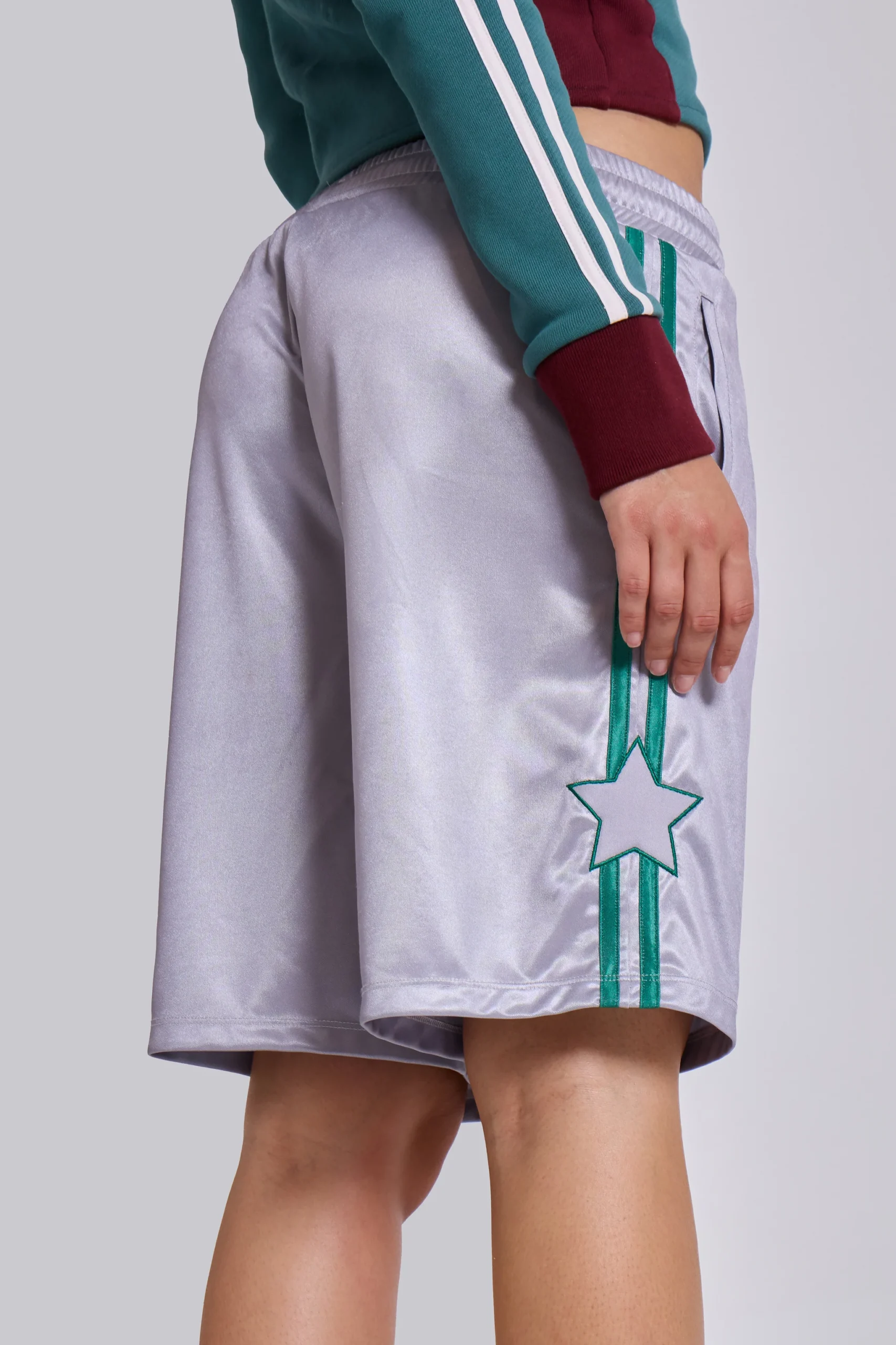 10735-silver-alyx-longline-football-shorts-13.webp Silver Alyx Longline Football Shorts