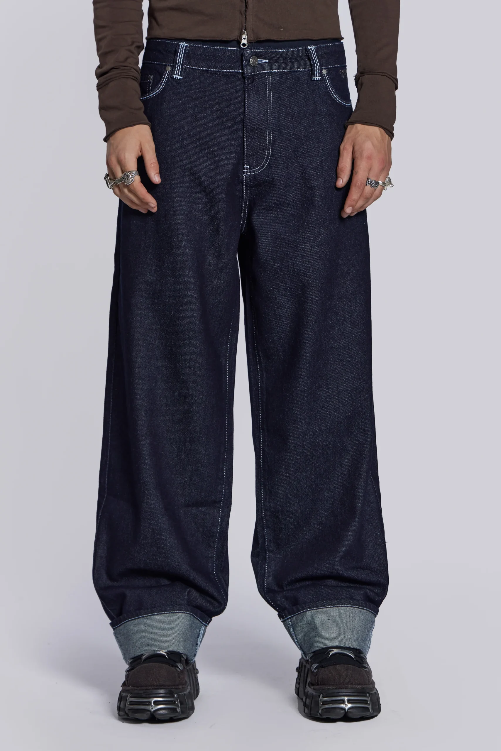 11633-sonic-embroidered-baggy-jeans-2.webp Sonic Embroidered Baggy Jeans