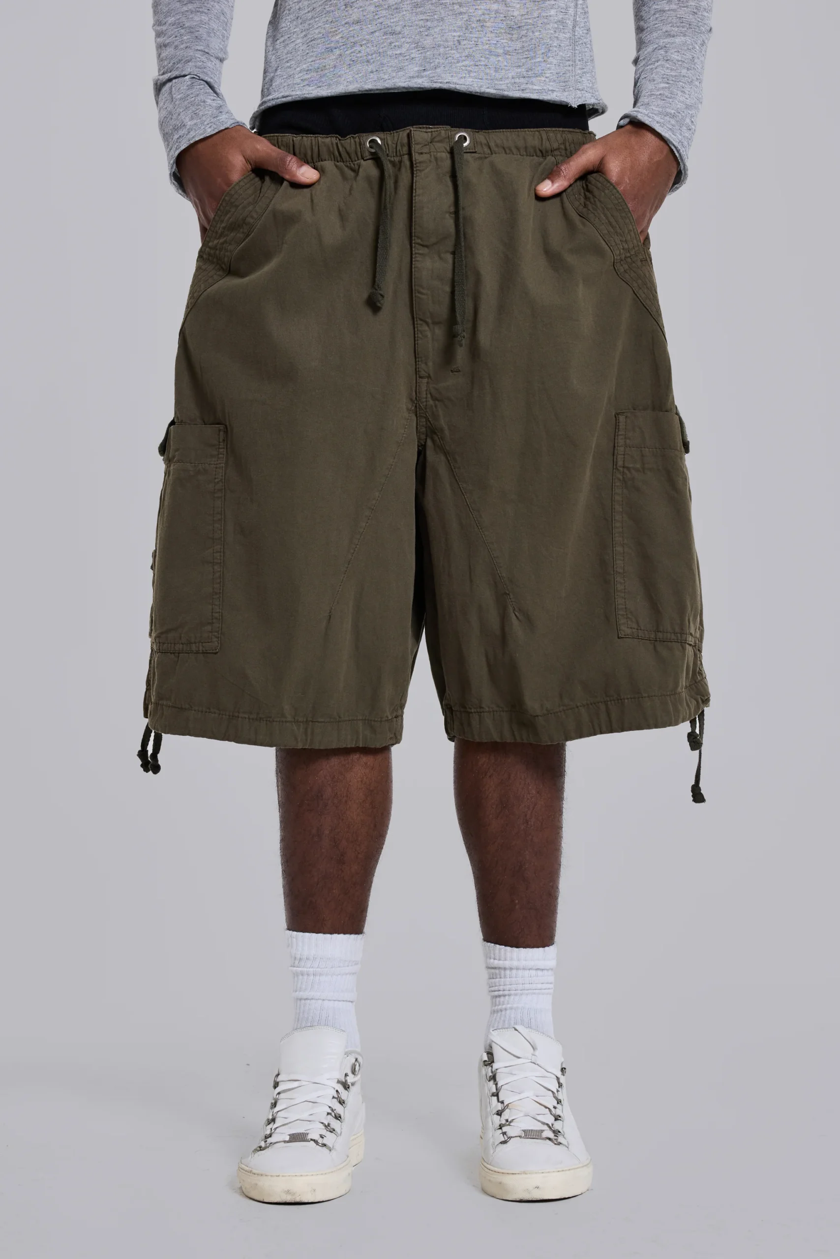 148-khaki-parachute-cargo-baggy-shorts-2.webp Khaki Parachute Cargo Baggy Shorts