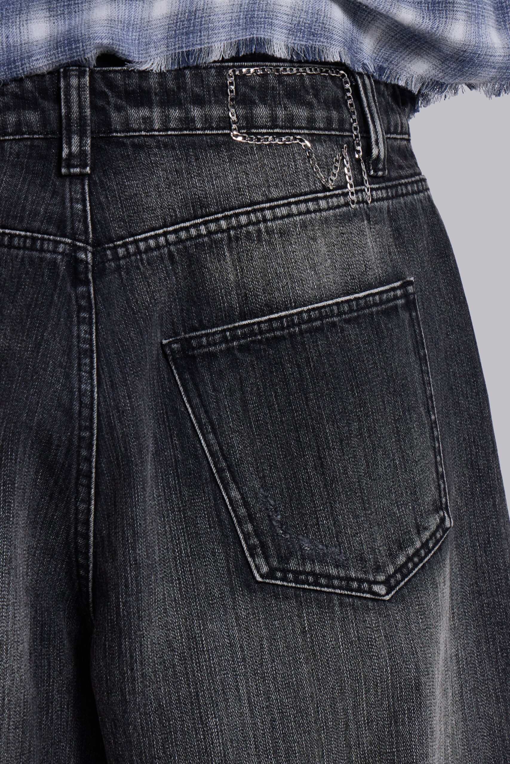 Chain Distressed XL Colossus Jeans