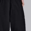 2915-black-parachute-cargo-baggy-shorts-3.webp Black Parachute Cargo Baggy Shorts