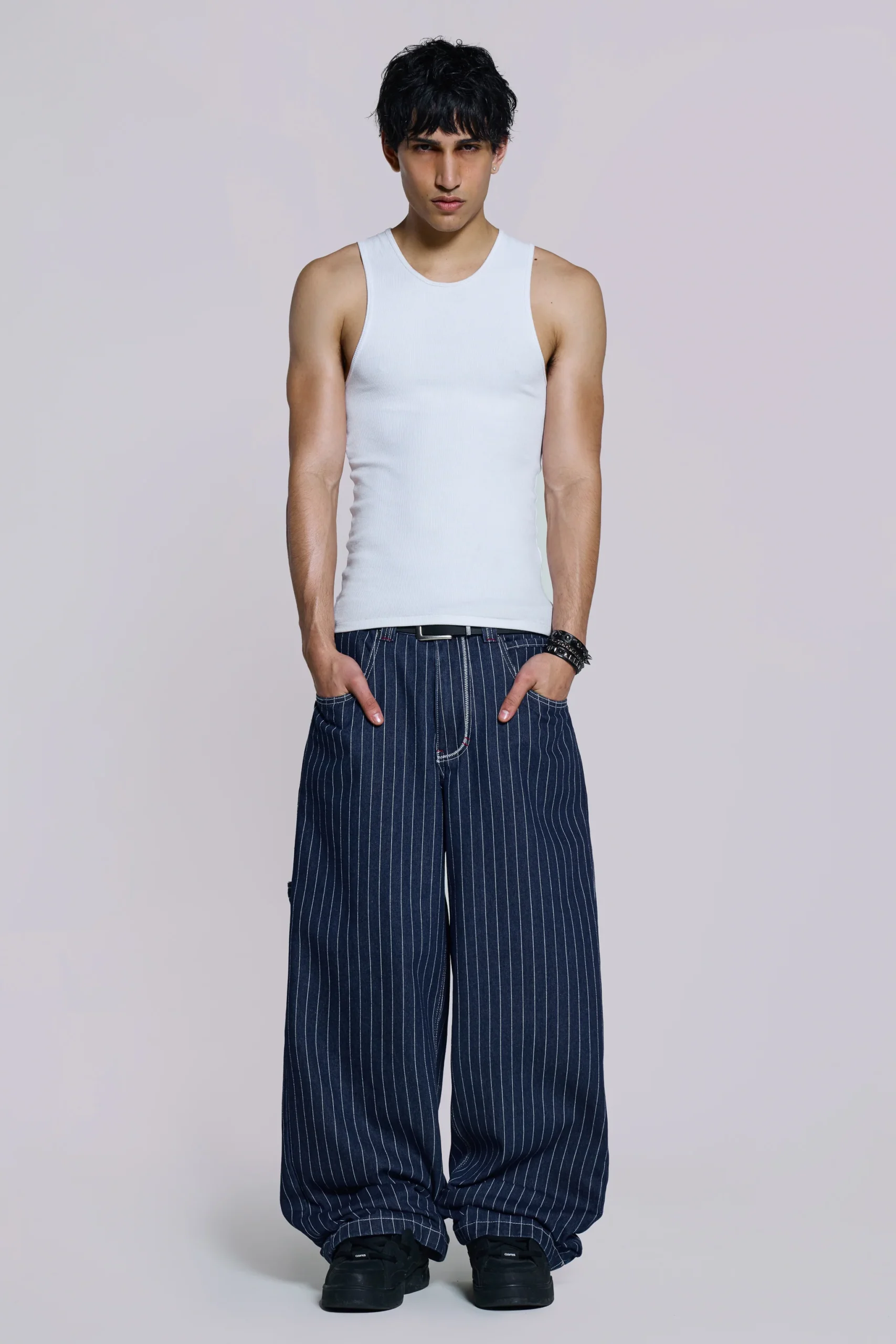 3072-navy-ollie-pinstripe-xl-colossus-jeans-2.webp Navy Ollie Pinstripe XL Colossus Jeans
