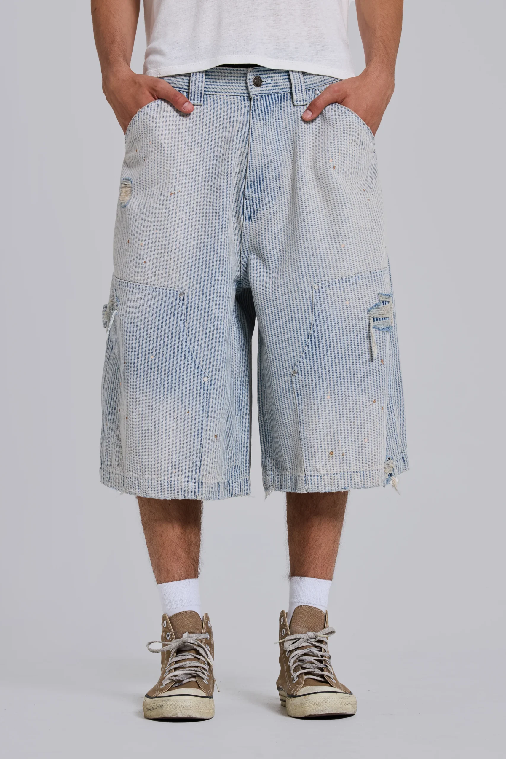 375-pinstripe-double-knee-carpenter-jorts-2.webp Pinstripe Double Knee Carpenter Jorts