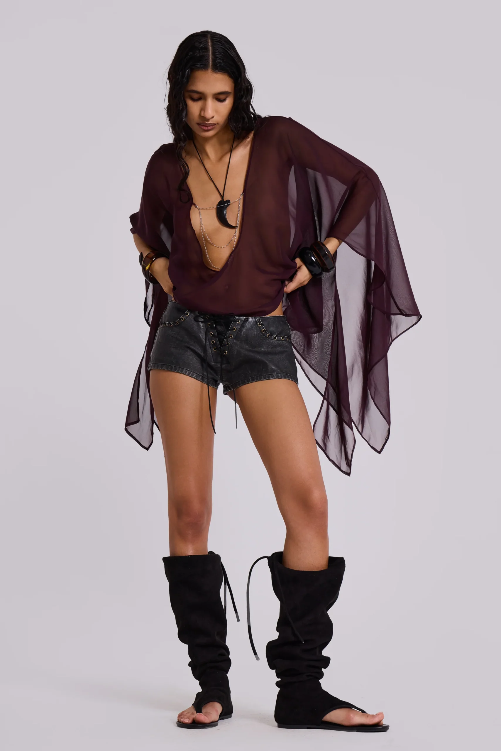 48-vaca-whipstitch-faux-leather-mini-shorts-in-black-4.webp Vaca Whipstitch Faux Leather Mini Shorts in Black