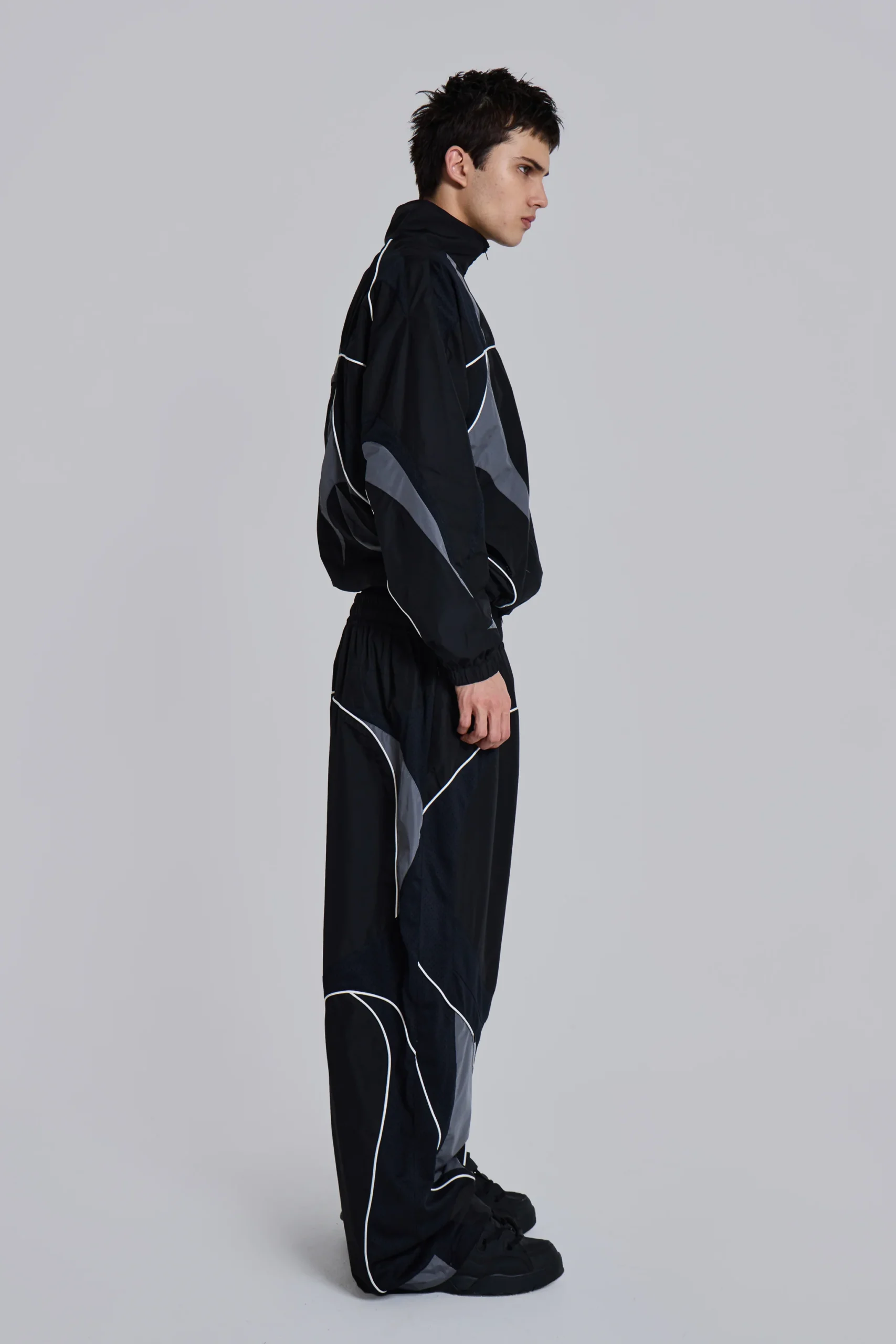 5140-black-panelled-vapor-joggers-5.webp Black Panelled Vapor Joggers