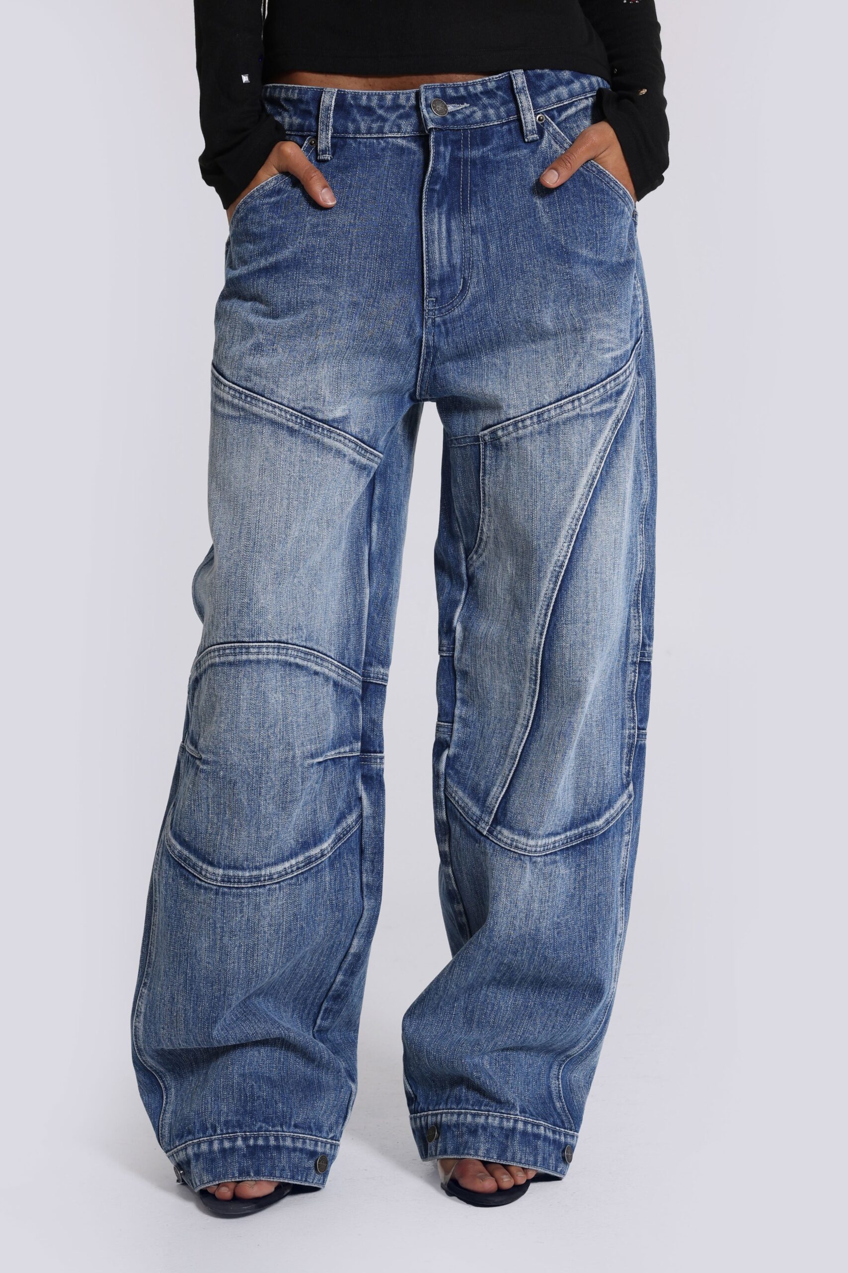 5207-zae-panelled-low-rise-baggy-jeans-1.jpg Zae Panelled Low Rise Baggy Jeans