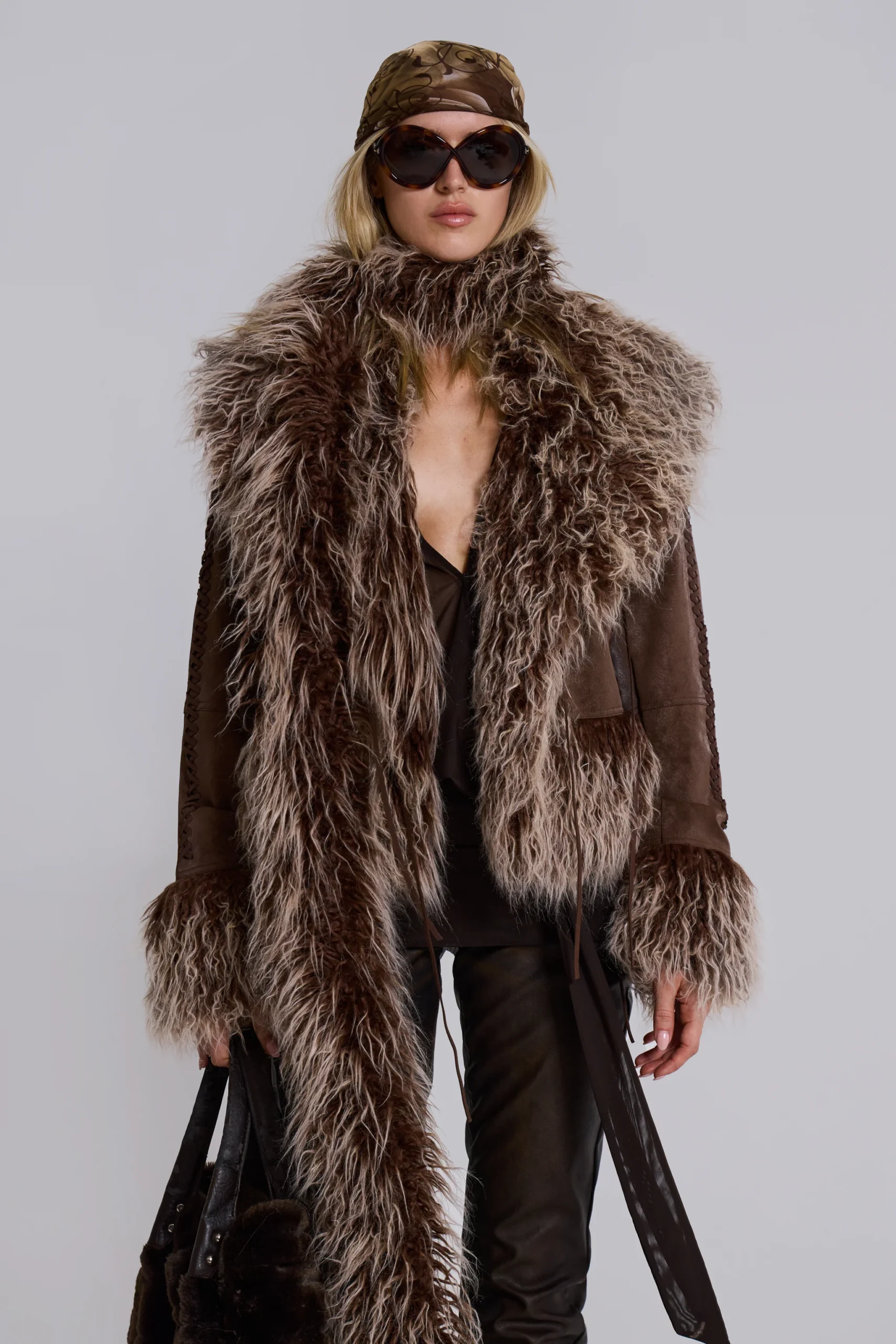 5462-leonie-faux-mongolian-fur-trim-coat-in-brown-6.webp Leonie Faux Mongolian Fur Trim Coat in Brown