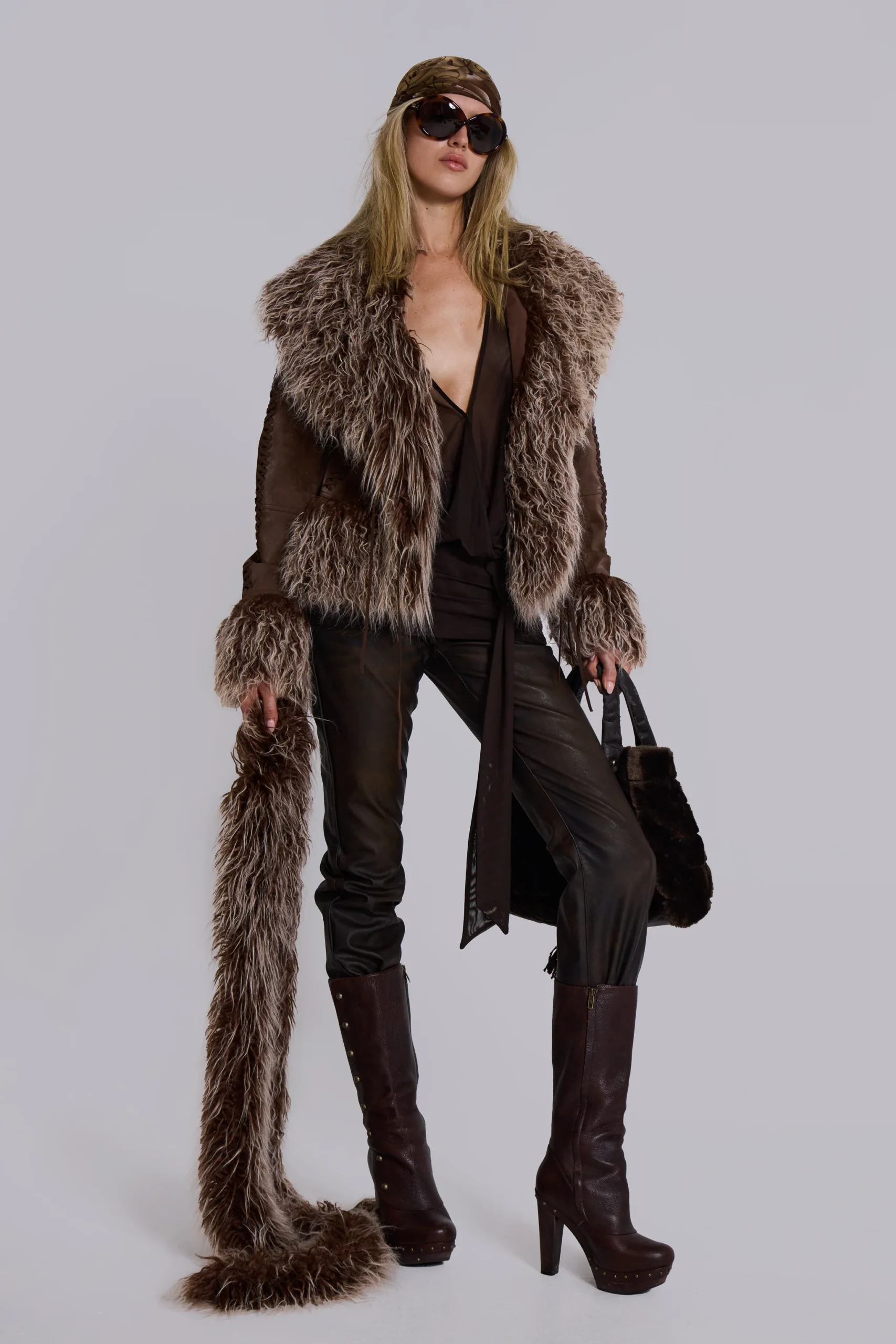 5462-leonie-faux-mongolian-fur-trim-coat-in-brown-7.webp Leonie Faux Mongolian Fur Trim Coat in Brown