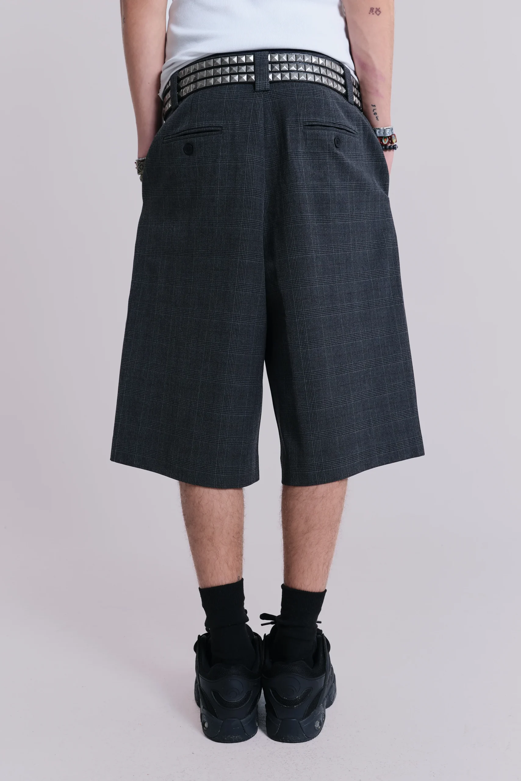 5850-dark-check-goliath-shorts-3.webp Dark Check Goliath Shorts