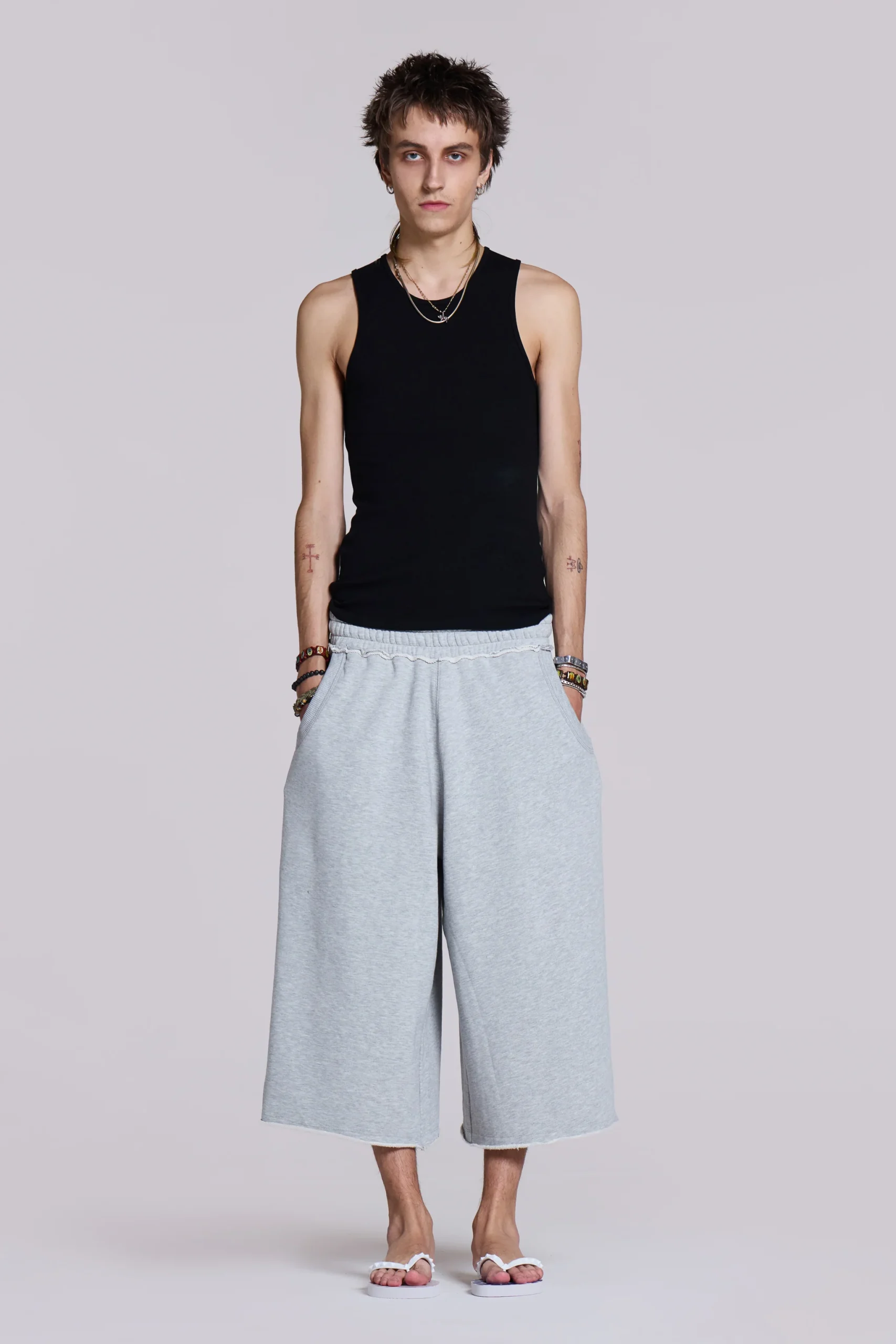 5866-monster-3-4-grey-marl-shorts-3.webp Monster 3/4 Grey Marl Shorts