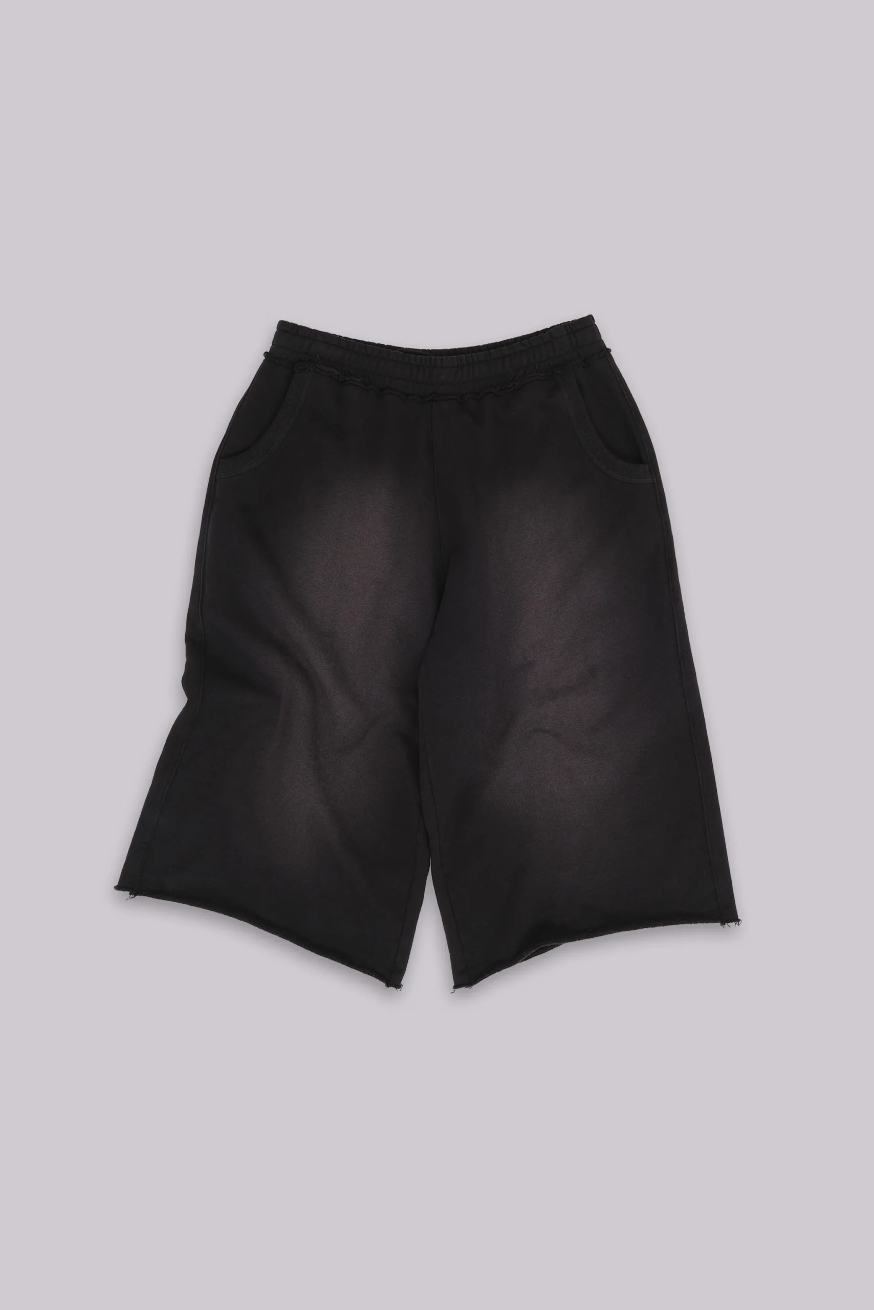5874-monster-3-4-washed-black-shorts-1.webp Monster 3/4 Washed Black Shorts