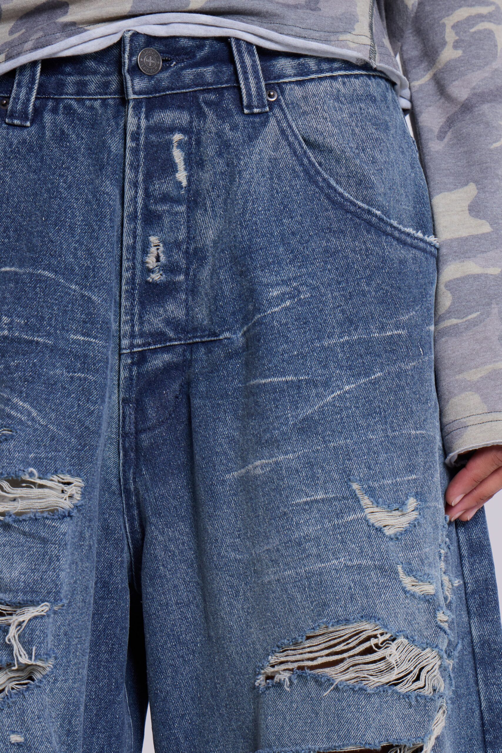 Destroyed XL Colossus Jeans