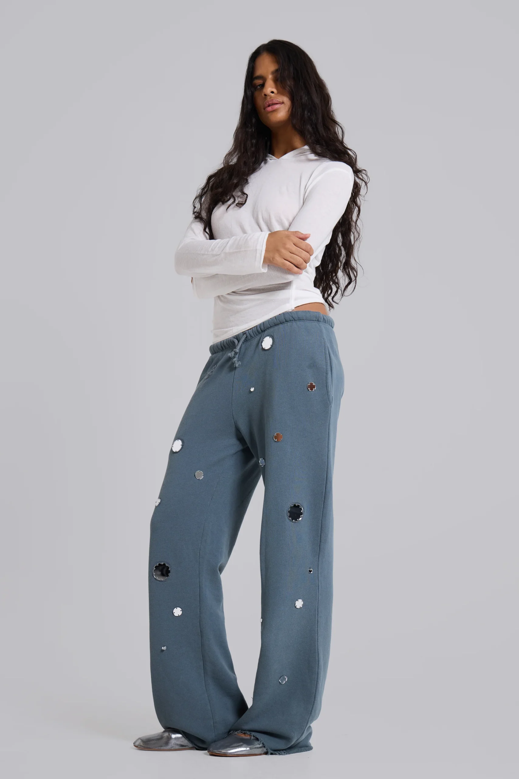 7357-tarra-embellished-slouchy-bootcut-jogger-1.webp Tarra Embellished Slouchy Bootcut Jogger