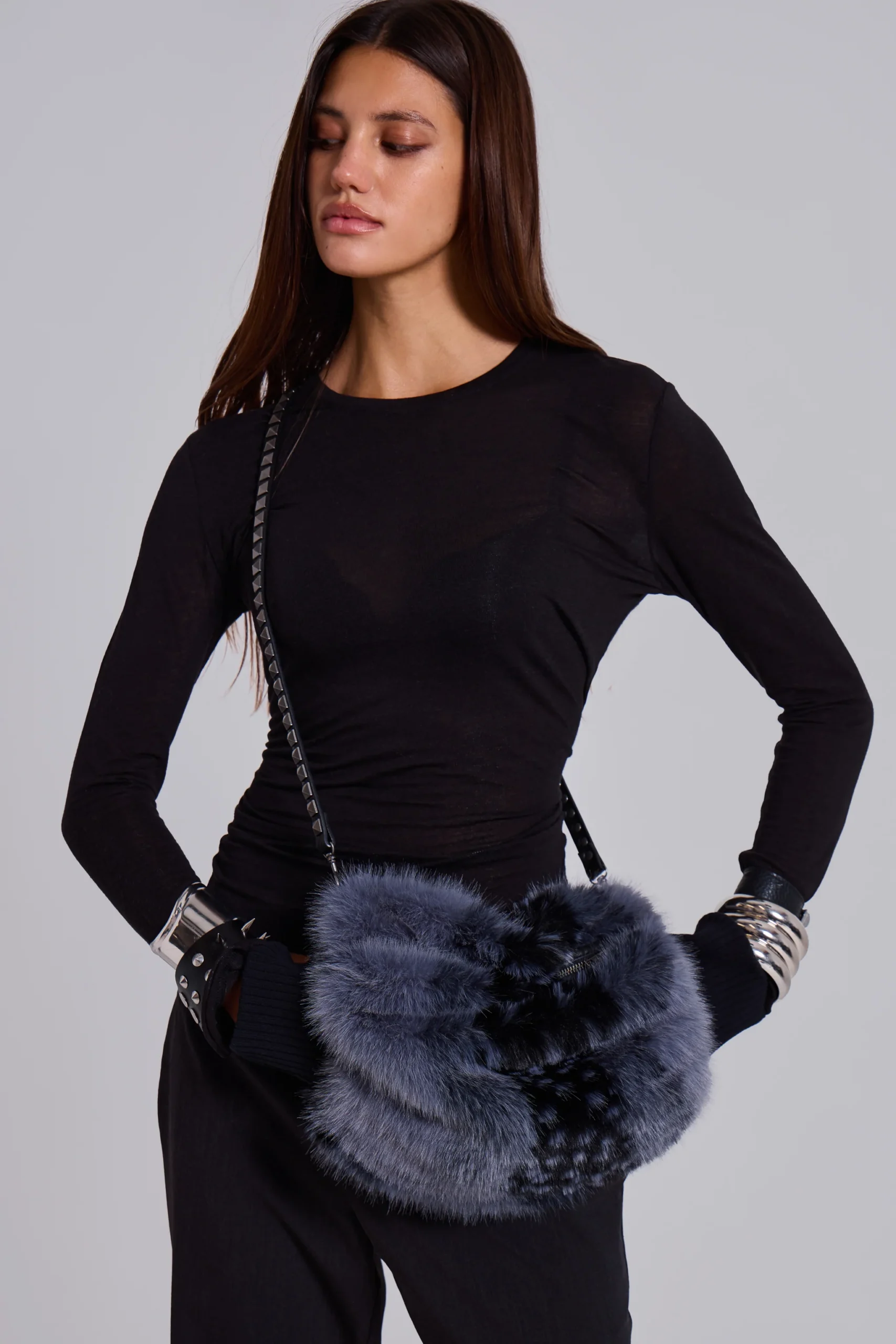 7451-oksana-faux-fur-muff-bag-8.webp Oksana Faux Fur Muff Bag