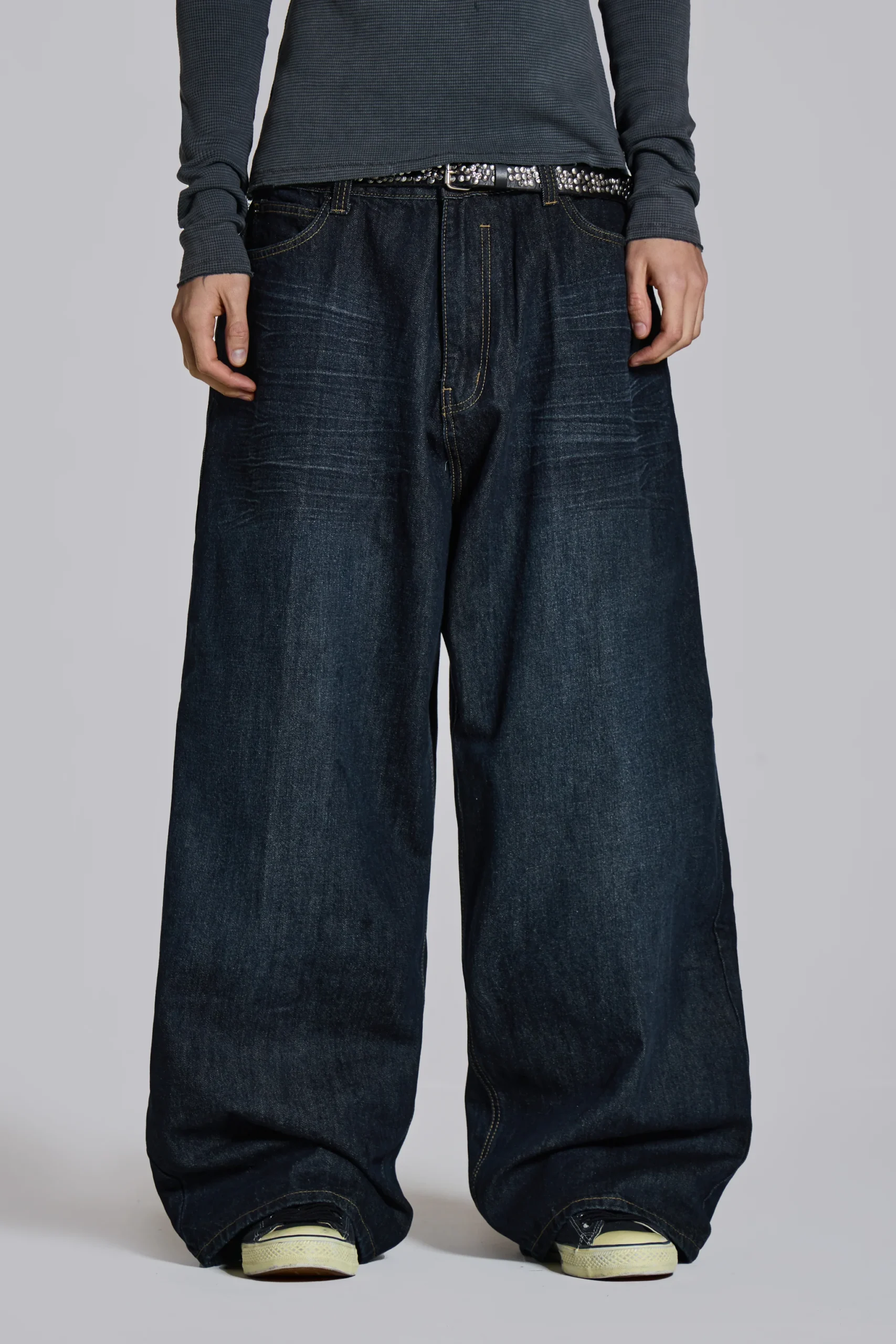 7586-creased-indigo-xl-colossus-jeans-1.webp Creased Indigo XL Colossus Jeans