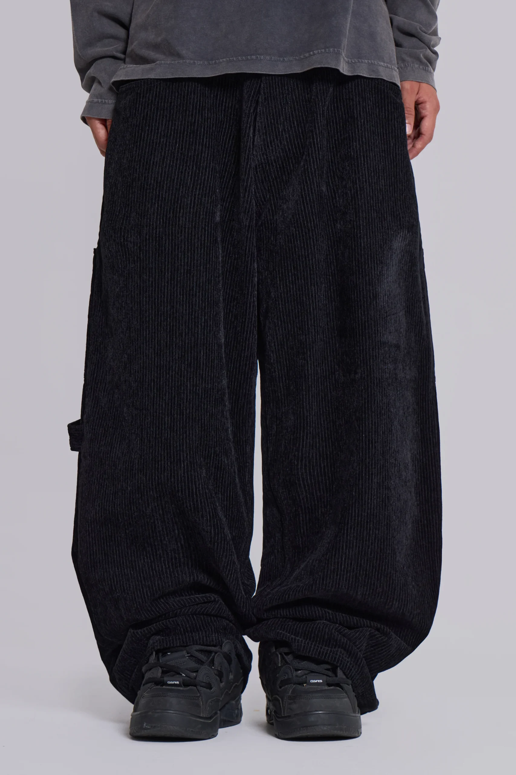 8049-black-skull-xl-cord-colossus-jeans-1.webp Black Skull XL Cord Colossus Jeans