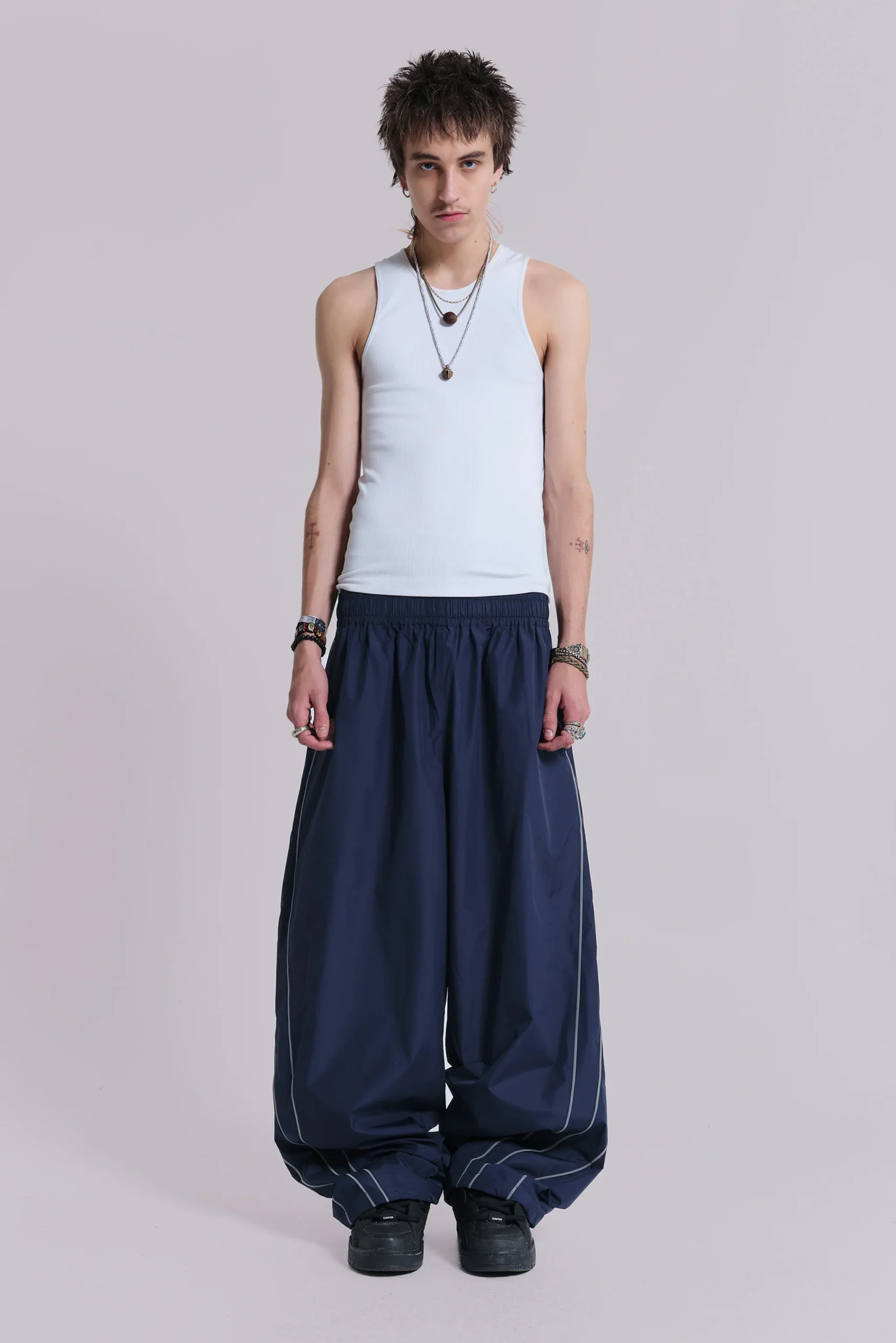 9112-navy-vapor-tracksuit-bottoms-3.webp Navy Vapor Tracksuit Bottoms