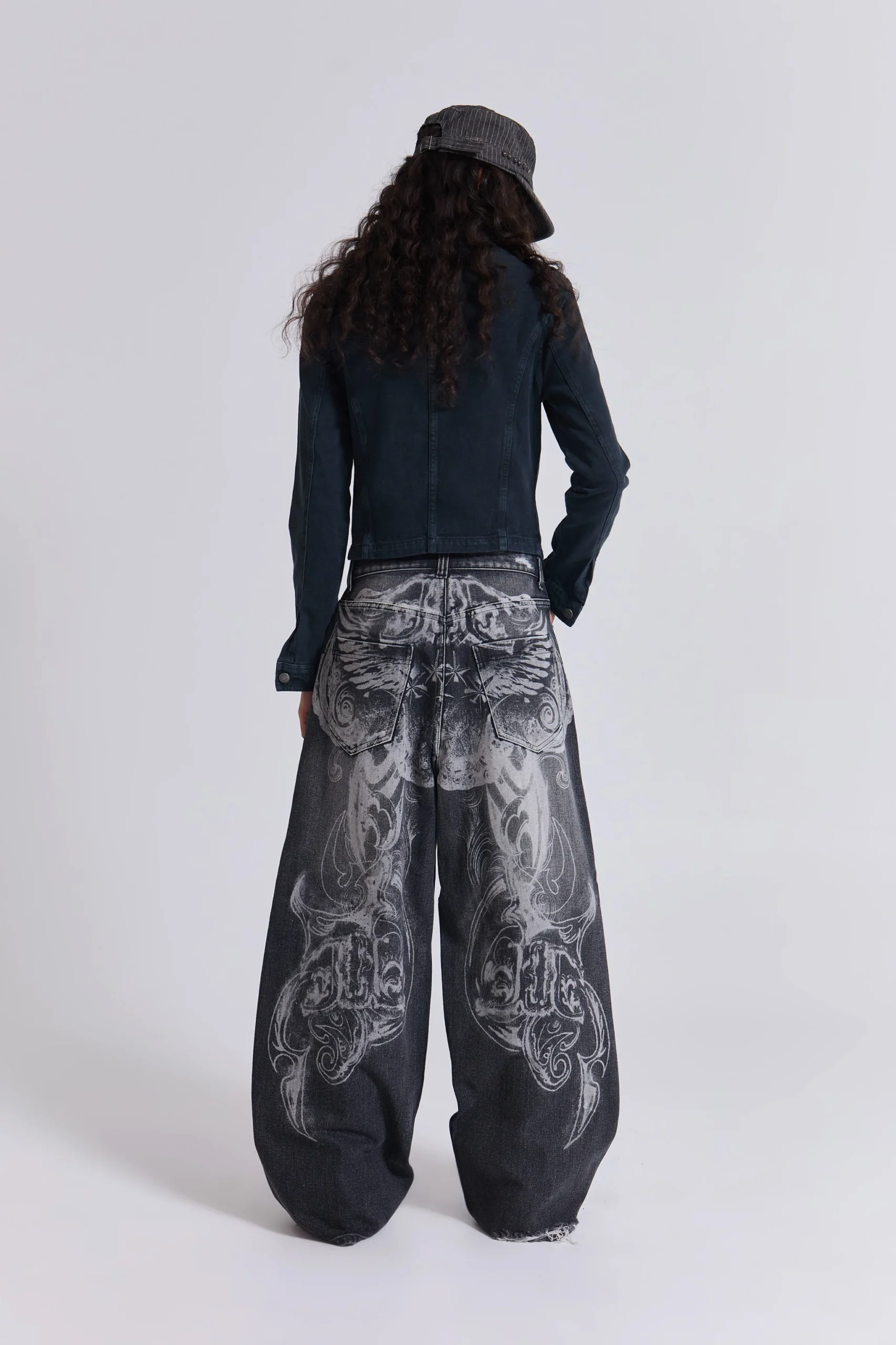 9185-gothic-print-xl-colossus-jean-1.webp Gothic Print XL Colossus Jean