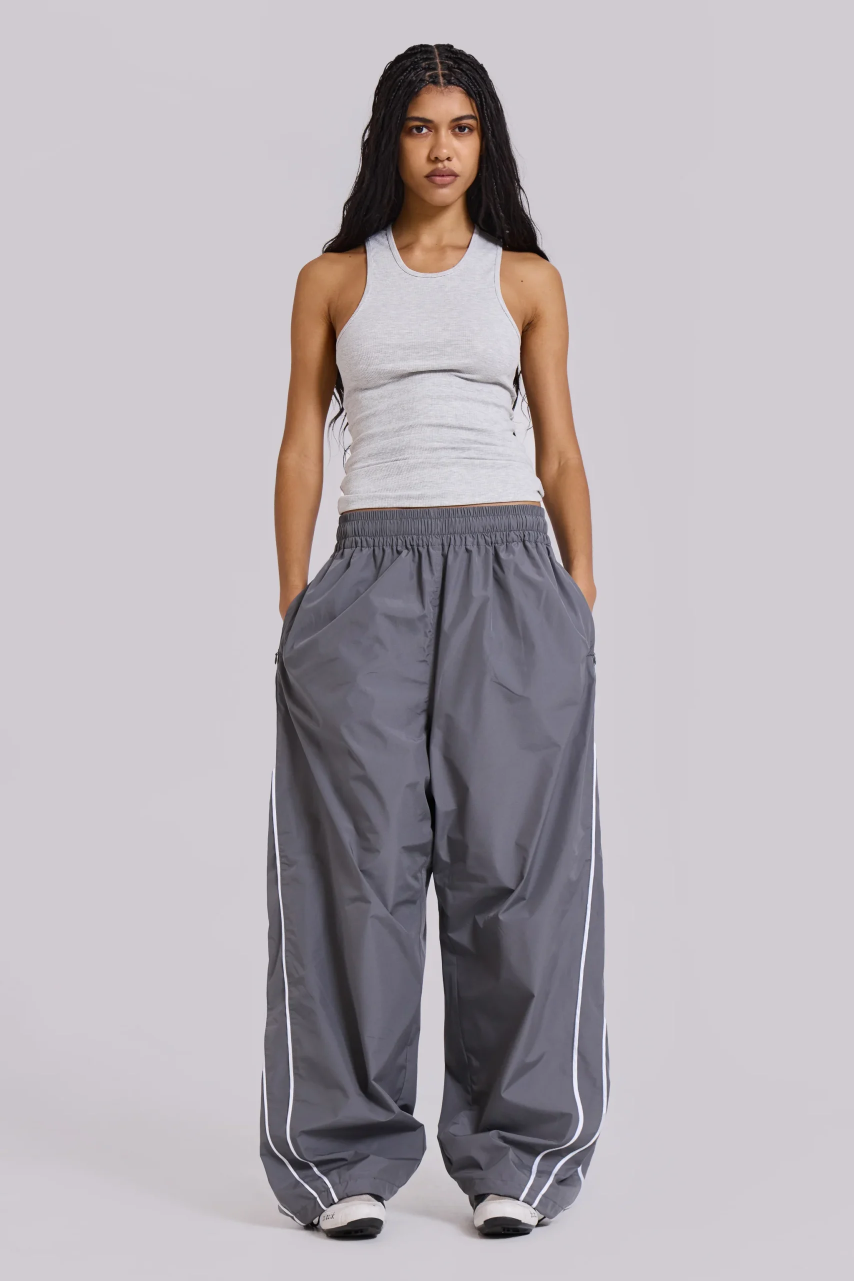 9755-grey-vapor-tracksuit-bottoms-4.webp Grey Vapor Tracksuit Bottoms
